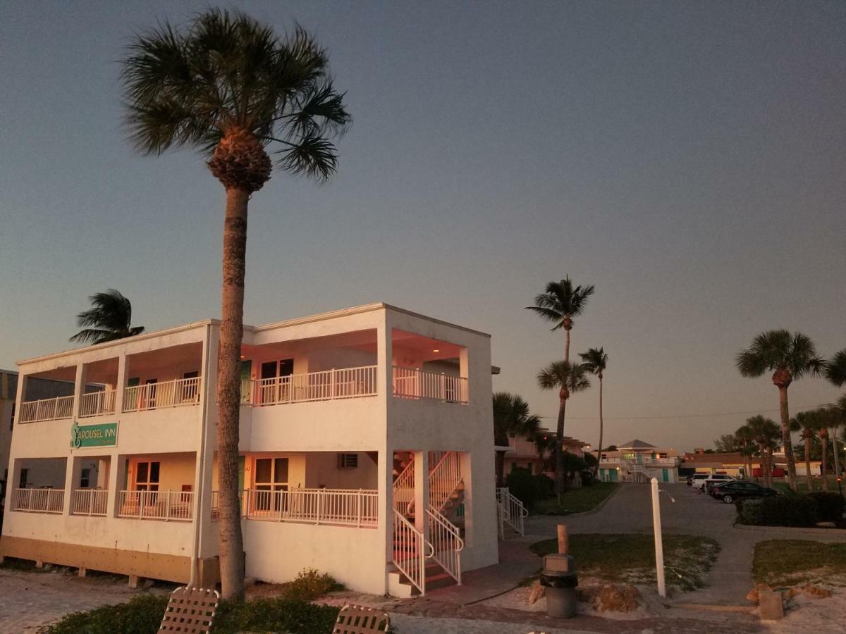 Carousel Beach Inn Fort Myers Beach Extérieur photo