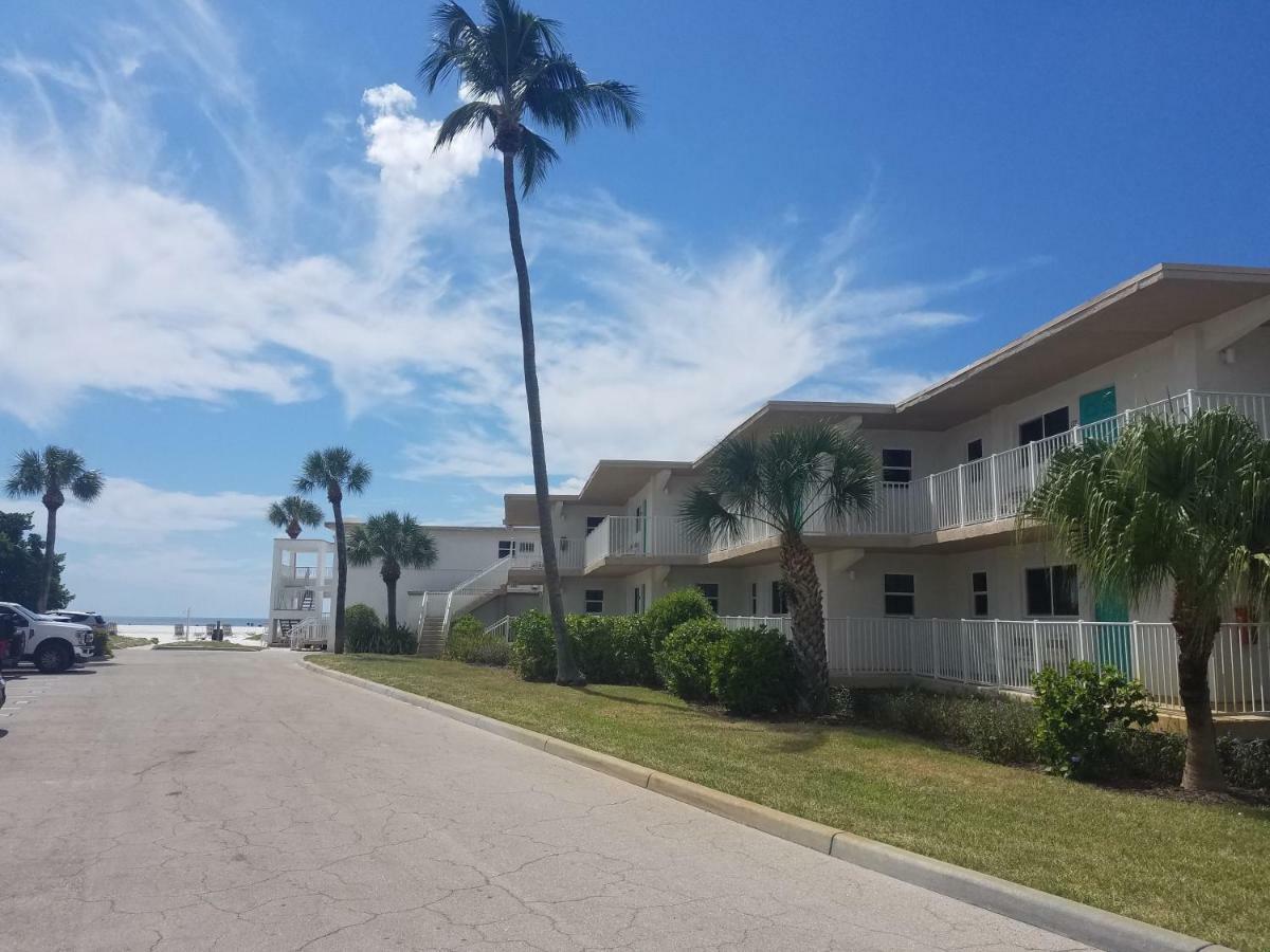 Carousel Beach Inn Fort Myers Beach Extérieur photo